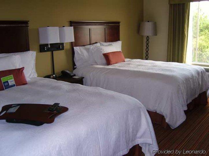 Hampton Inn Covington Quarto foto