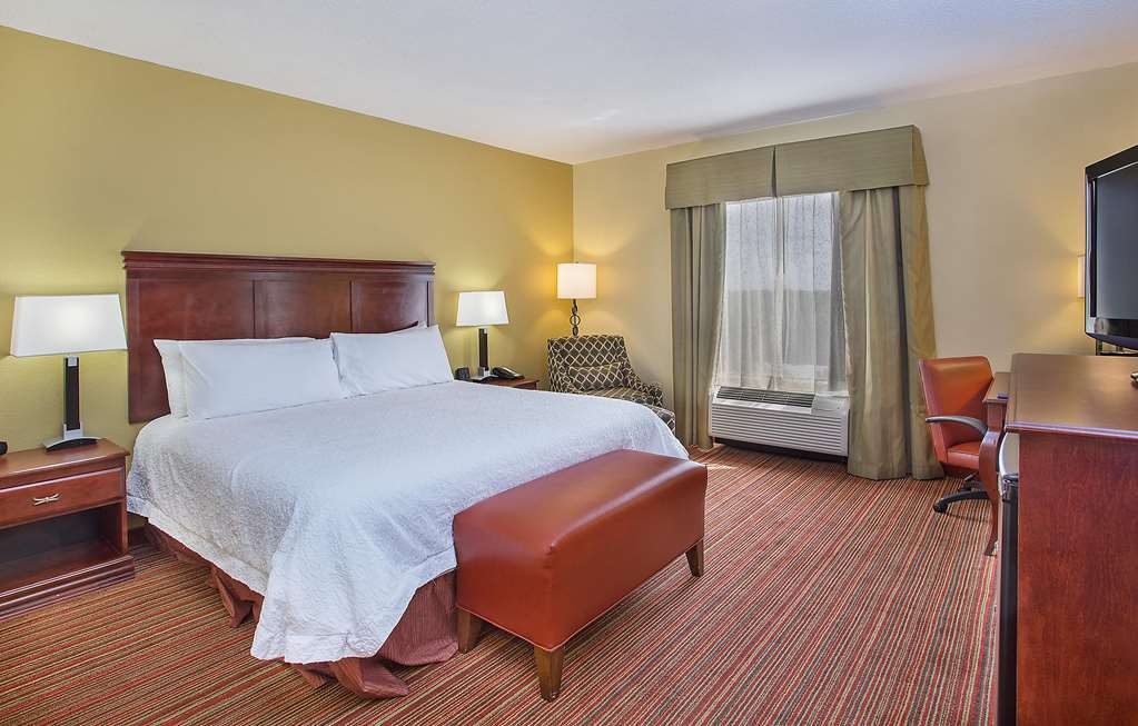 Hampton Inn Covington Quarto foto